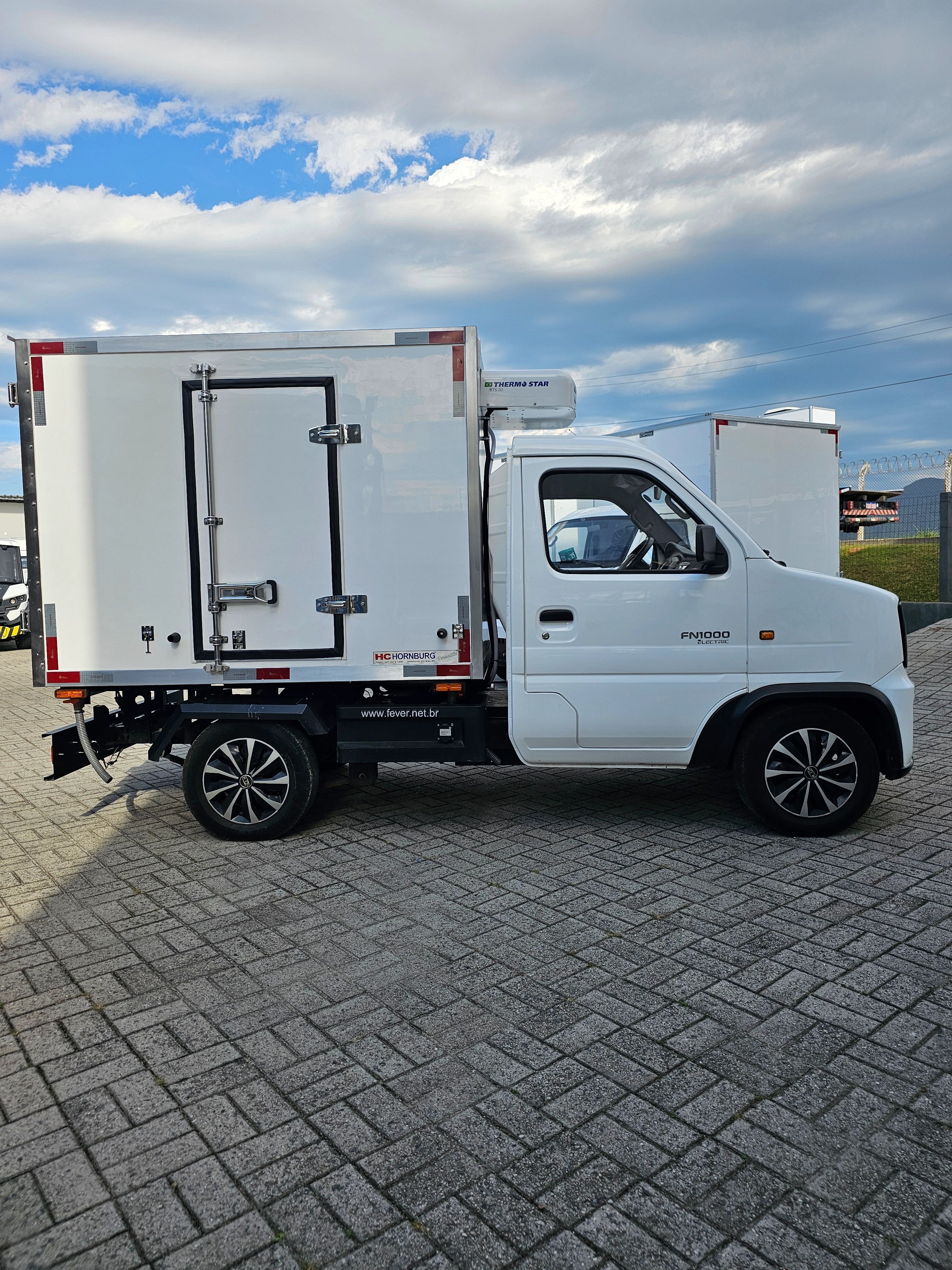 Baú refrigerado de 5,5m³ Fever